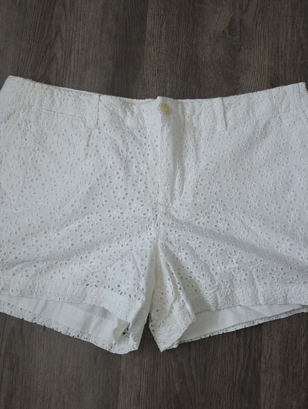 Ralph Lauren Sport Women's Chino Eyelet Floral White Lined Shorts Feminine Chic
